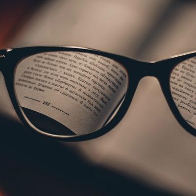 Lentile pentru ochelari: Alege ce ți se potrivește cel mai bine