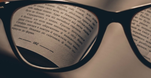 Lentile pentru ochelari: Alege ce ți se potrivește cel mai bine