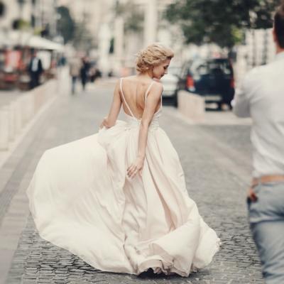 Indragosteste-te de o femeie Varsator... si vei intelege ce inseamna iubirea adevarata