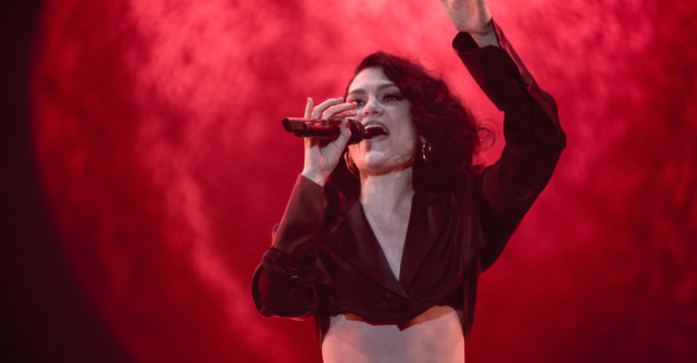 Jessie J a învins cancerul: Am plâns ore întregi și apoi am respirat pentru prima dată după un an...