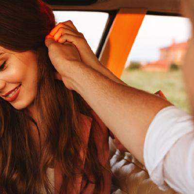 13 Semne că este speriat de cât de mult îi place de tine