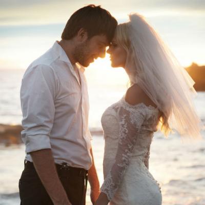 In urma unui accident de masina, sotia lui si-a pierdut memoria. Ce a facut barbatul pentru ea? INCREDIBIL