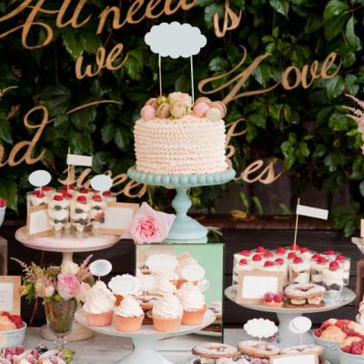 Deserturi pentru zile fericite