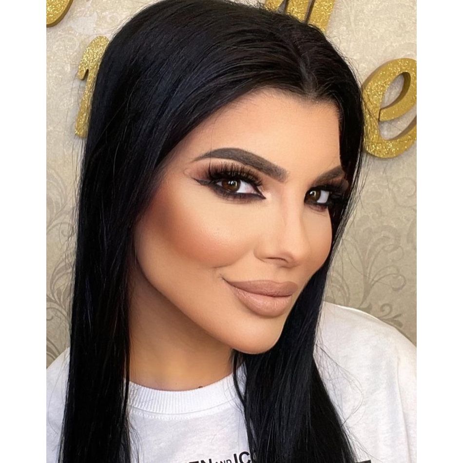 Andreea Tonciu tună și fulgeră la adresa fetelor botoxate. Ce replici dure le-a adus bruneta tinerelor care își pun botox?