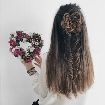 Video tutorial: Cum sa faci impletitura trandafir?