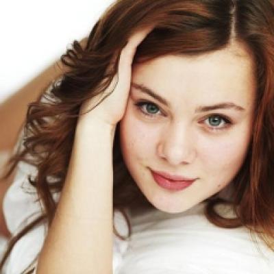 Secretele ingrijirii delicate pentru maini catifelate de la Dove