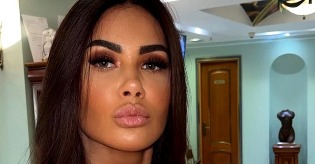 Oana Zăvoranu și-a decorat casa de Crăciun! Vezi cum se pregătește vedeta de sărbători