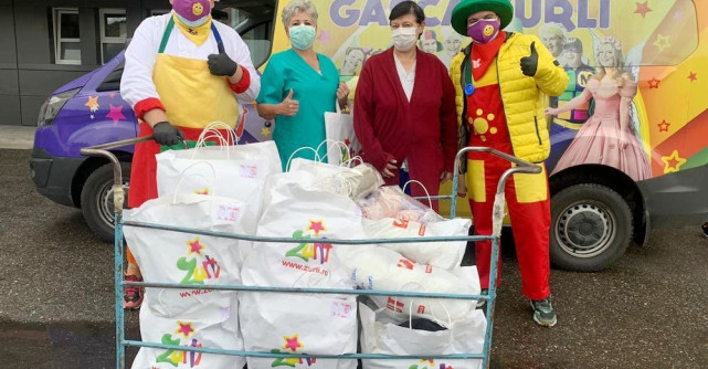 S-a încheiat cea mai frumoasă campanie Zurli pentru copiii bolnavi de cancer, Ziua Eșarfelor Colorate