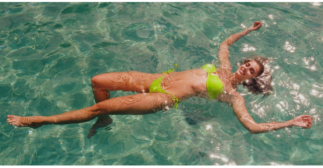 Victoria’s Secret a lansat colectia de costume de baie