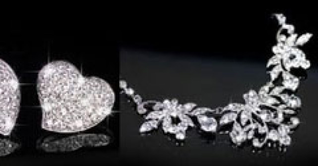 15 Bijuterii stralucitoare pentru cele mai frumoase mirese