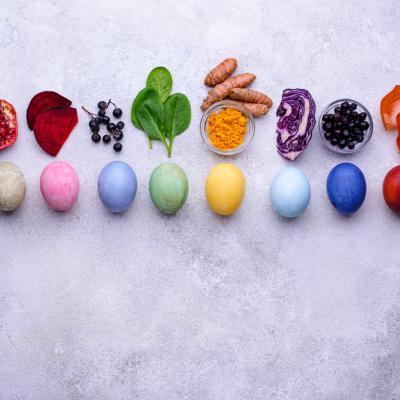 Cum să vopsești ouăle de Paște în mod natural: Tehnici simple și eficiente