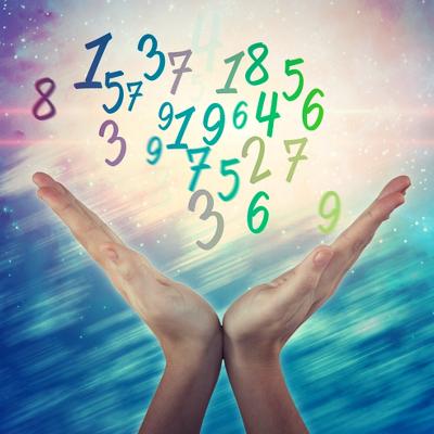 Numerologie: Afla cum te influenteaza data nasterii tale