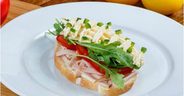 Noul Hochland Tartino pune un zambet in fiecare sandvis