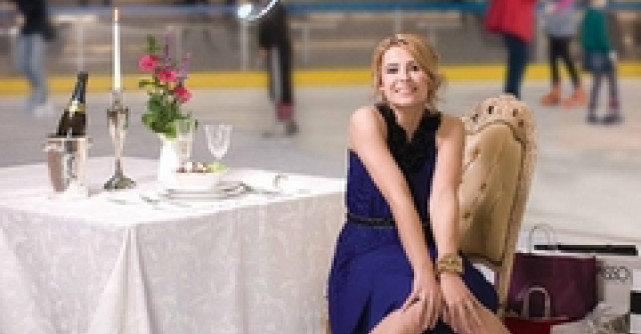 AFI Palace Cotroceni te provoaca sa Fii Mega Fashion - Elena Andreianu, in noua campanie de imagine