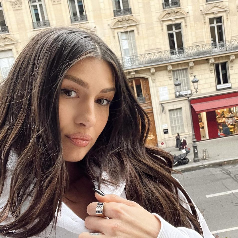 Alina Eremia, probleme grave de sănătate din cauza stresului! Ce a pățit vedeta?