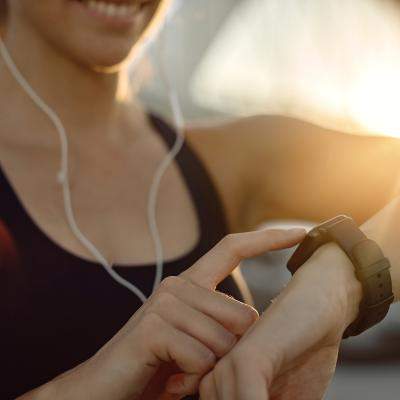 Echilibrul dintre tehnologie și mindfulness: Cum să îți recapeți controlul asupra ritmului tău zilnic