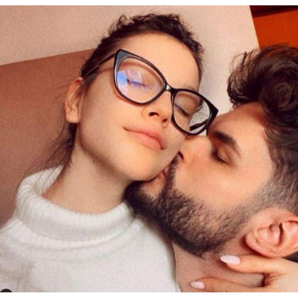 Edward Sanda și Cleopatra Stratan au împlinit un an de la nuntă! Anunțul făcut de cei doi a stârnit multe reacții 