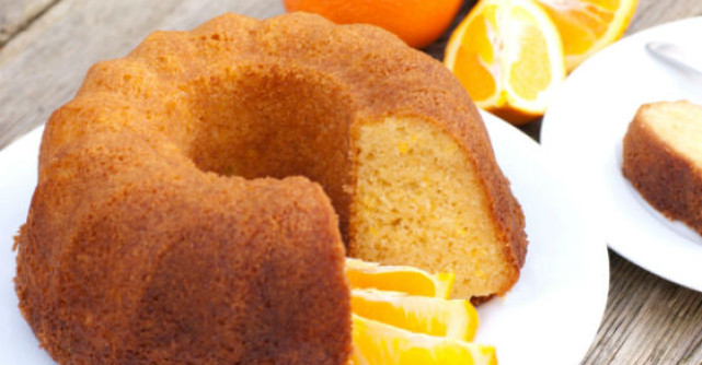 Prajitura colorata cu Fanta