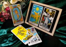 Ghid complet de tarot pentru incepatori: Pregatire, alegere pachet si semnificatii carți