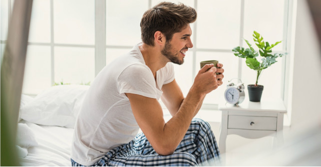 Pijamale de barbati: uite ce sa-i iei pentru leneveala in doi!