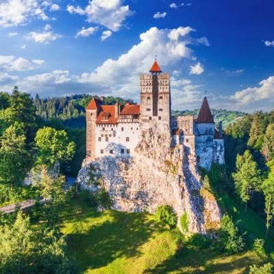 Străinii revin în România. Câte milioane de euro au lăsat turiștii  la Bran?