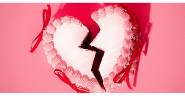  Anastasia lansează Petrecere la despărțire – o celebrare a regăsirii de sine dupa o relație toxică