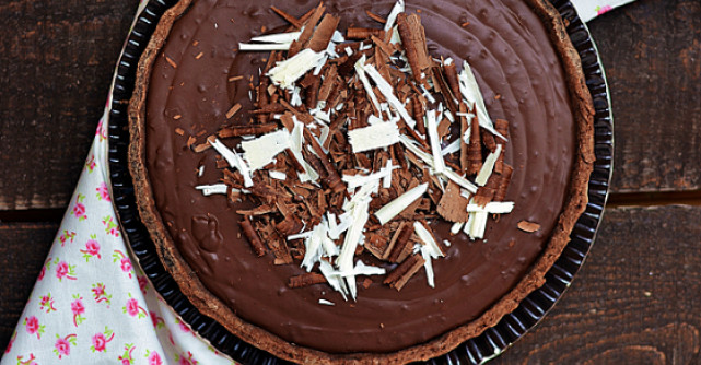 Tarta de ciocolata cu Lapte Condensat 