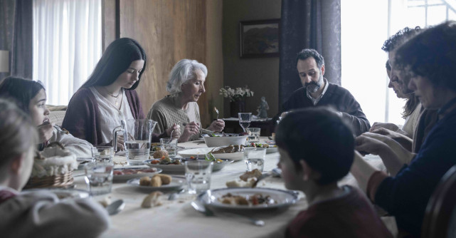 O adolescentă, o vocație neașteptată și 5 premii Goya: „Duminicile”, din 25 septembrie la cinema