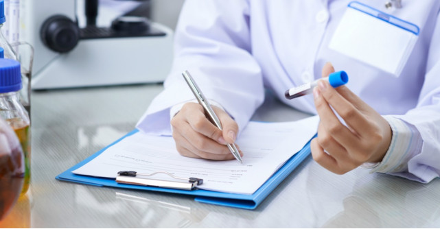 4 teste medicale esențiale pentru sănătatea femeilor