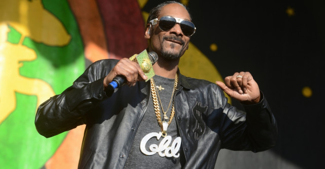 Moment inedit la Jocurile Olimpice de Iarnă 2026. Snoop Dogg a fluturat steagul României la ceremonia de deschidere