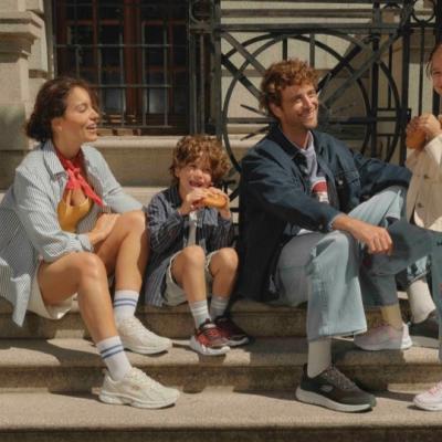 Tendințe și confort pentru viața de zi cu zi: sneakerșii Skechers la prețuri accesibile pentru întreaga familie