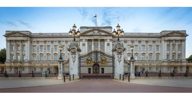Meghan Markle și Prințul Harry au primit invitația de la Palatul Buckingham. Vor participa cei doi la încoronare?