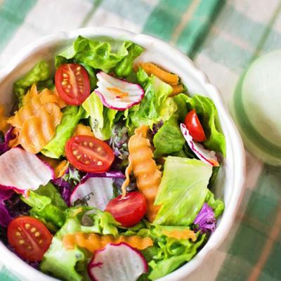 Supersalate. Cum sa pregatesti salata perfecta in mai putin de 20 de minute