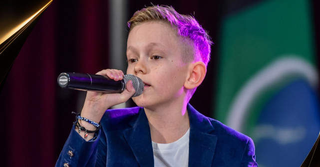 Cine este David Crăciun, micuțul talentat de doar 11 ani, cel mai tânăr solist din Hollywood in Songs