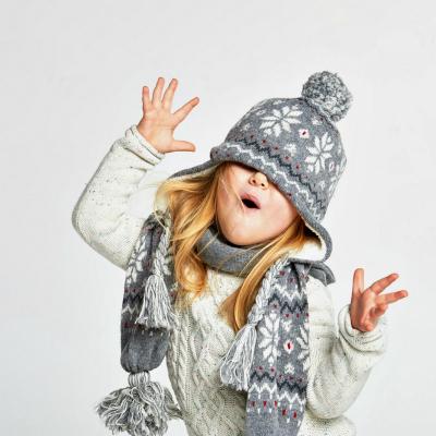 Seturi de căciuli și fulare pentru cei mici de moș Nicolae