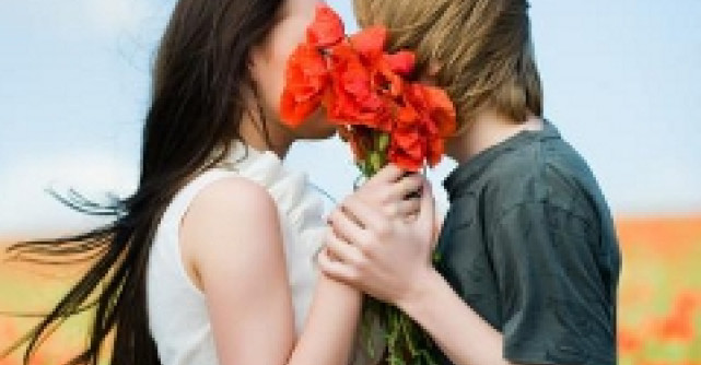 Top 9 saruturi hollywoodiene +  1 frantuzesc