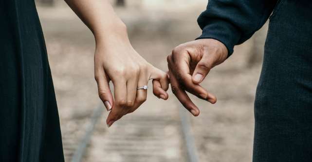 Sugestii pentru o logodnă de vis: cum să o ceri în căsătorie