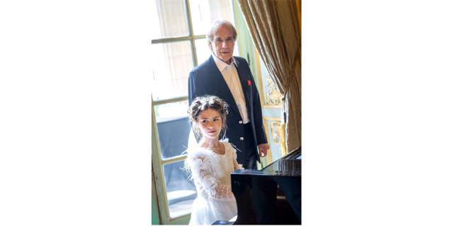 La 10 ani, Miriam Alice Vultur a filmat un videoclip împreună cu Richard Clayderman: ”Este un vis împlinit”