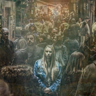 Nu-ti pierde timpul dand explicatii. Oamenii aud numai ceea ce vor sa auda