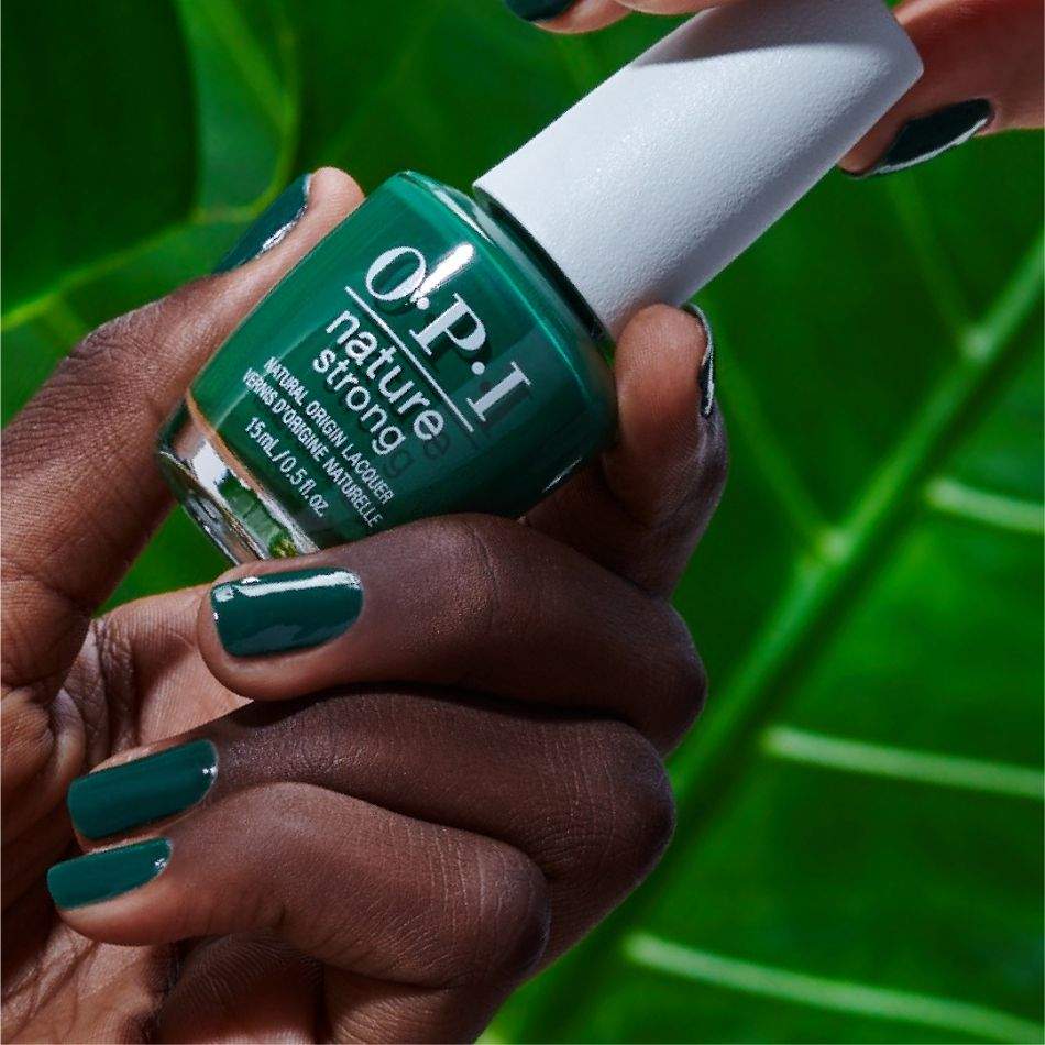 De la albastru gheață la verde jad: cele 5 culori din beauty anunțate de Pinterest Palette 2026