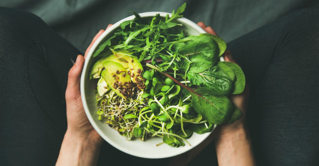 Vrei sa devii vegana? Ce trebuie sa mananci ca sa rezisti