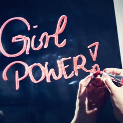 6 conturi de Instagram sincere, care arata realitatea: Te vor ajuta sa iti iubesti mai mult corpul