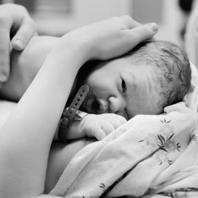  Acest bebelus s-a nascut cu paralizie cerebrala. Ce a facut tatal pentru el?