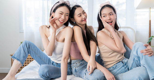 Rutina de îngrijire coreeană: descoperă produsele și pașii K-Beauty