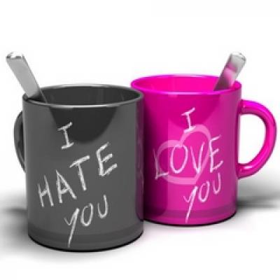 Katy Perry divorteaza