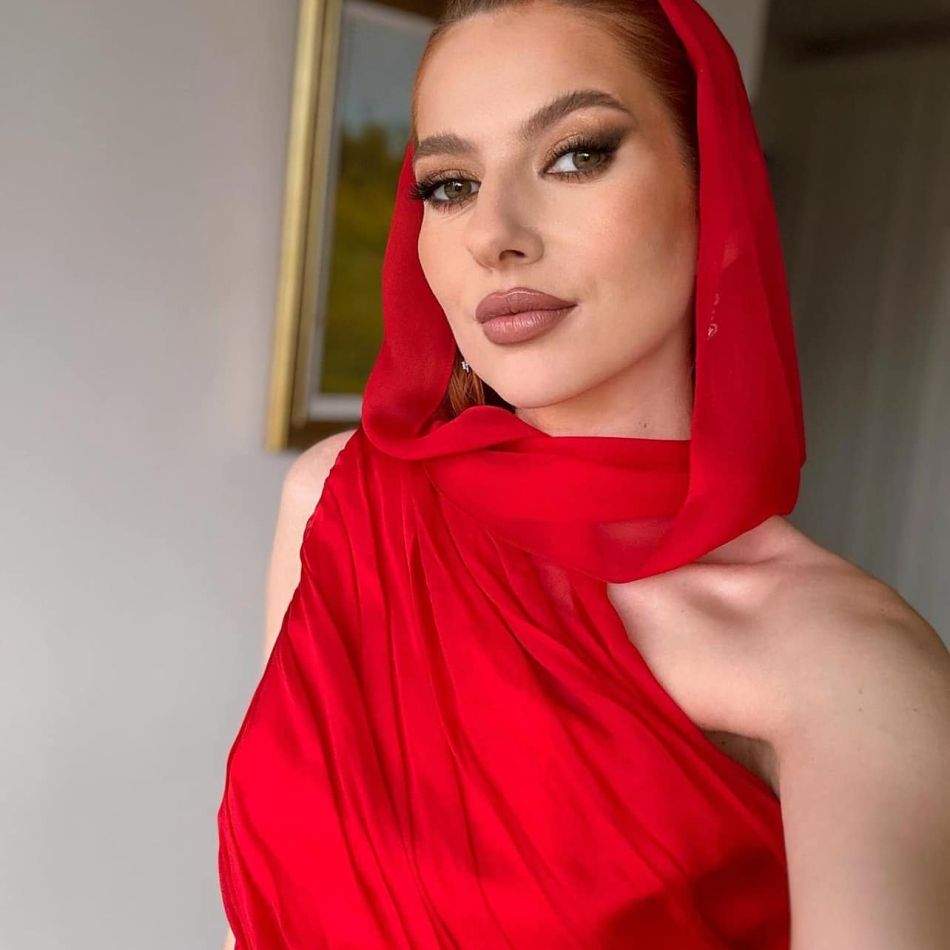 Lidia Buble nu a vrut să le spună părinților ei cu ce se ocupă! Au aflat de la vecini: Au fost un pic necăjiți