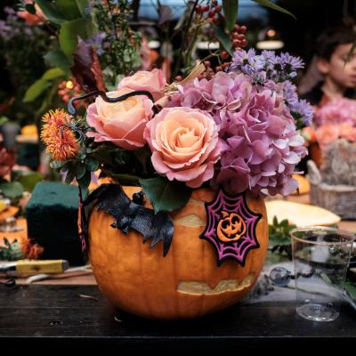 Dovleci, mister și culorile toamnei în colecția de Halloween de la Floria.ro