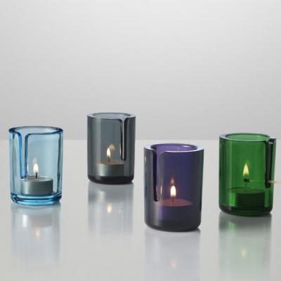 16 sfesnice si suporturi pentru lumanari