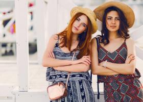 Garderoba de vacanță: 5 piese cheie pentru ținute de neuitat