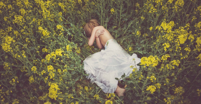 Nu-ti mai pune intrebari la care nu ai raspunsuri. Accepta ca s-a terminat si mergi mai departe